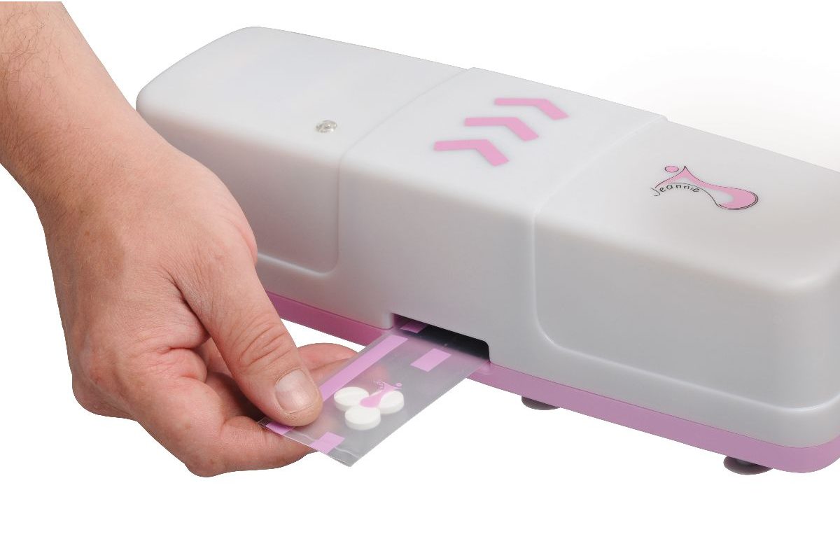 Jeannie Pill Crusher & Bags