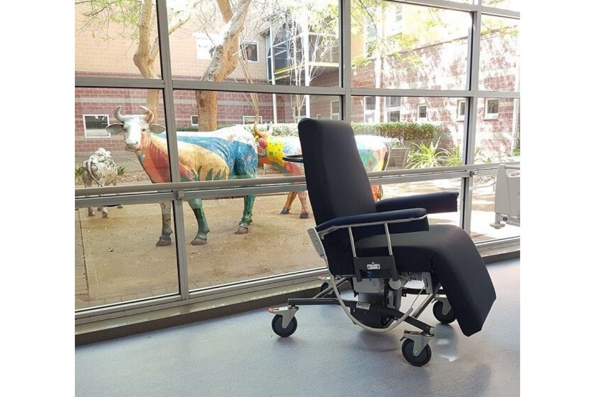 Sertain Hi Lo Chair - with drop arm option