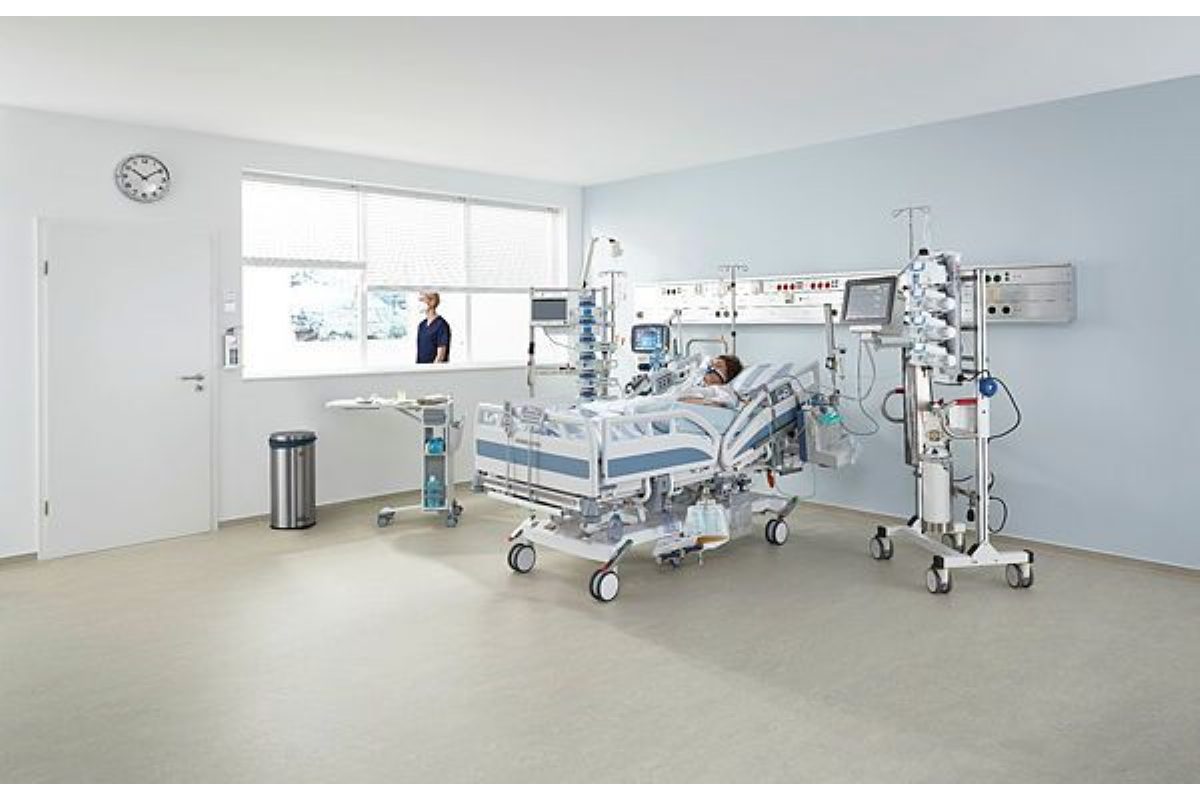Stiegelmeyer Sicura Tera - ICU Bed
